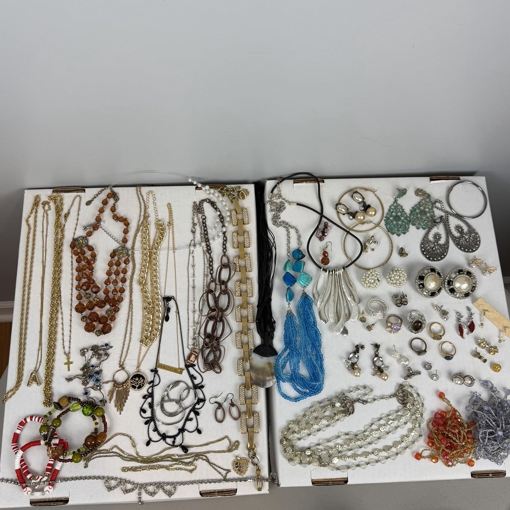 1 Lb 14 Oz Vintage to Modern Costume Jewelry Lot Wearable Craft Repair 40+ Pcs